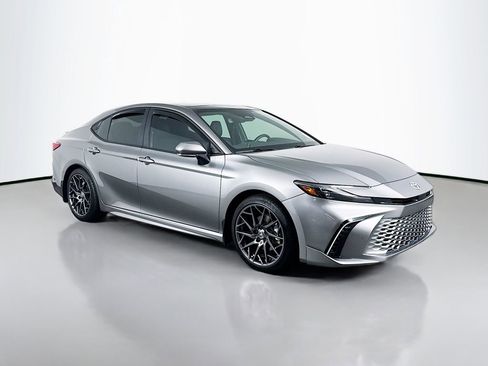 Used 2025 Toyota Camry XSE w/ Premium Package FWD image 3
