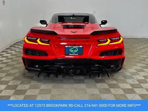 Used 2023 Chevrolet Corvette Z06 w/ Stealth Interior Trim Package RWD image 5