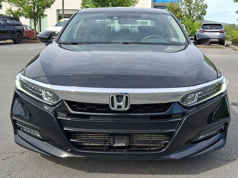 Used 2018 Honda Accord EX image 4