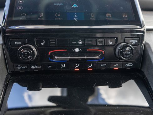 Used 2023 Jeep Grand Cherokee 4WD 4xe image 21