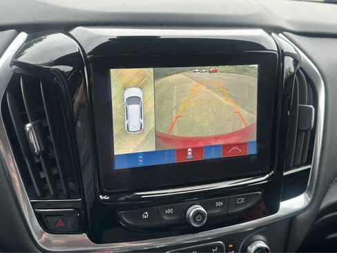 Used 2019 Chevrolet Traverse RS w/ LPO, Floor Liner Package AWD/4WD image 16