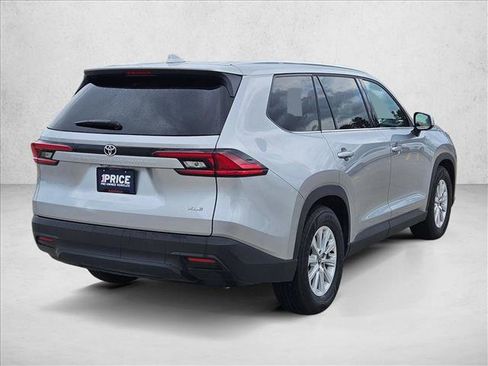 Used 2025 Toyota Grand Highlander FWD image 5