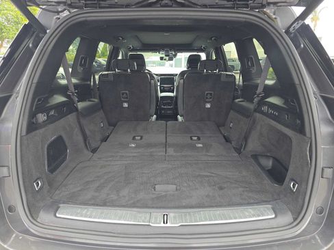 Used 2021 Jeep Grand Cherokee L Overland w/ Luxury Tech Group IV AWD/4WD image 19