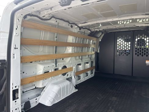 Certified 2025 Ford Transit 250 Low Roof w/ Exterior Upgrade Package RWD image 15