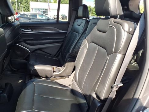 Used 2024 Jeep Grand Cherokee L Limited AWD/4WD image 20