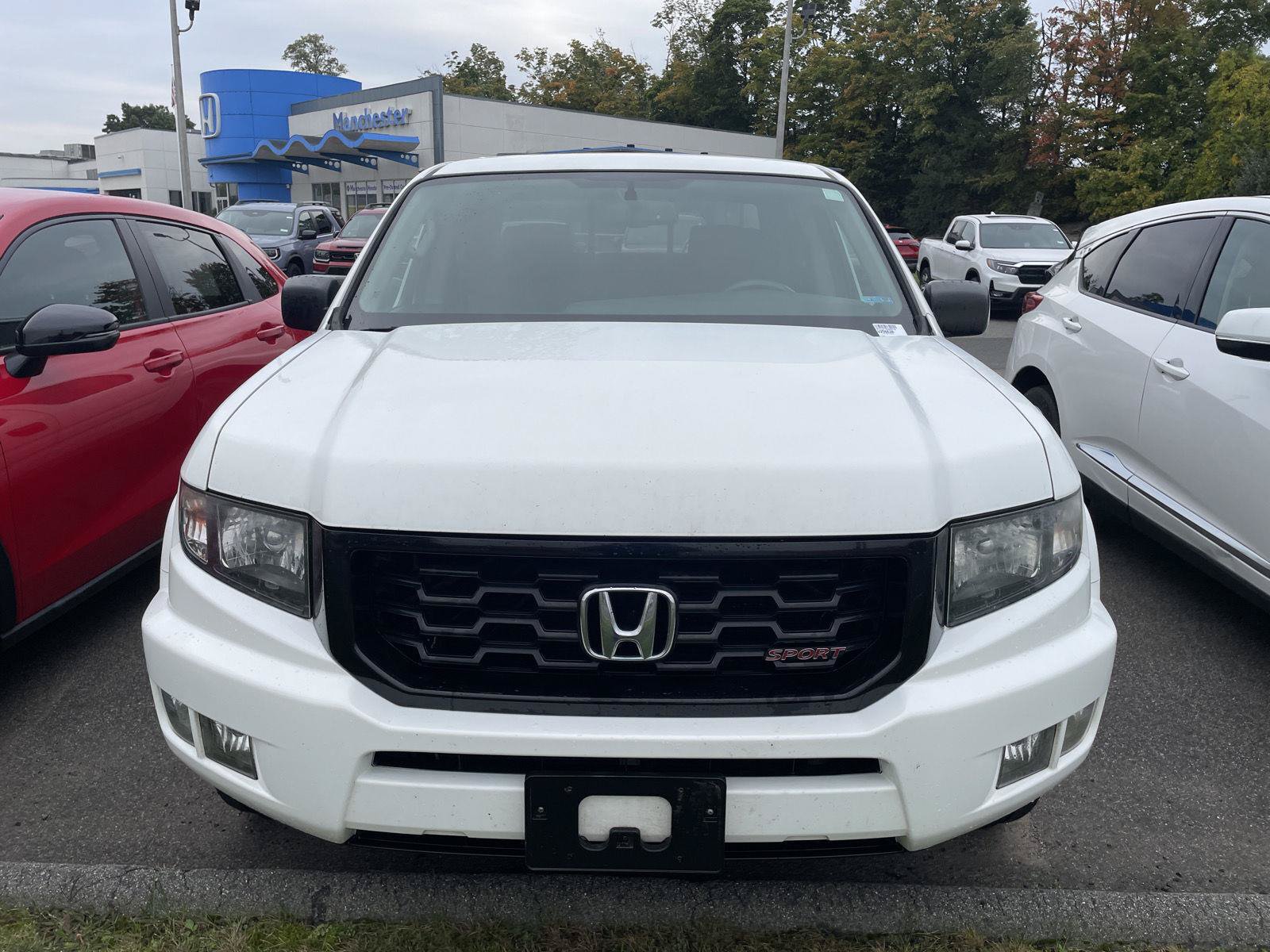 Used 2014 Honda Ridgeline Sport image 2