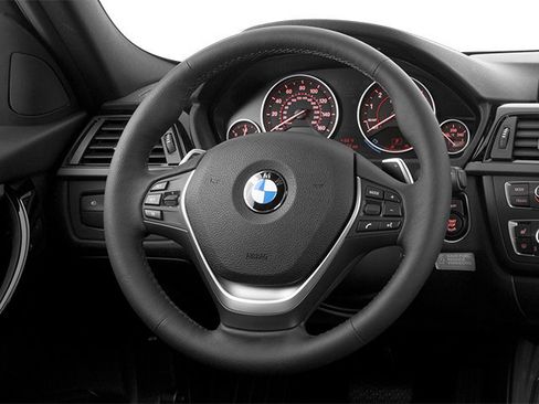 Used 2013 BMW 328i xDrive Sedan AWD/4WD image 6