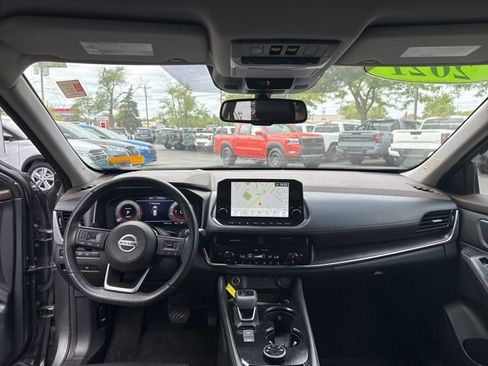 Used 2021 Nissan Rogue Platinum image 22