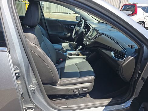 Used 2023 Chevrolet Malibu LT FWD image 15
