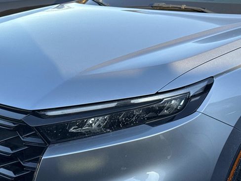 Used 2023 Honda CR-V Sport image 4