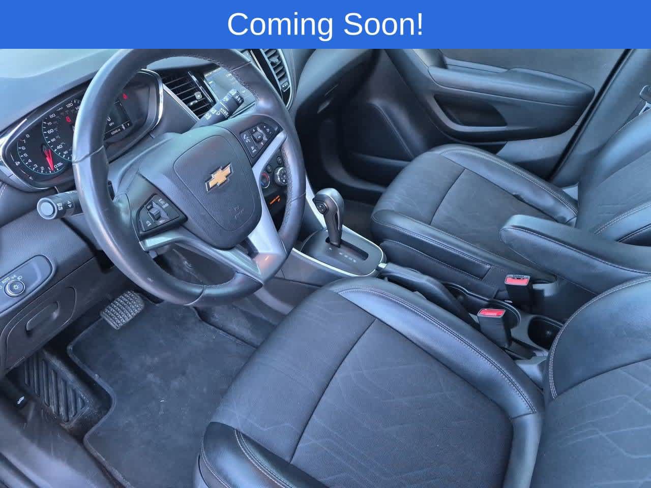 Used 2019 Chevrolet Trax LT w/ LT Convenience Package AWD/4WD image 2