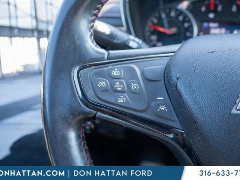 Used 2022 Chevrolet Equinox RS w/ LPO, Floor Liner Package image 11