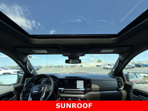 Used 2023 GMC Sierra 1500 SLT w/ SLT Premium Package AWD/4WD image 23