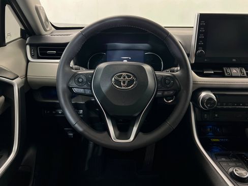 Used 2022 Toyota RAV4 Limited AWD/4WD image 13