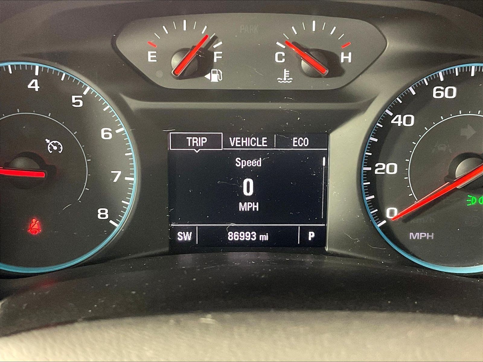 Used 2018 Chevrolet Equinox LT FWD image 13