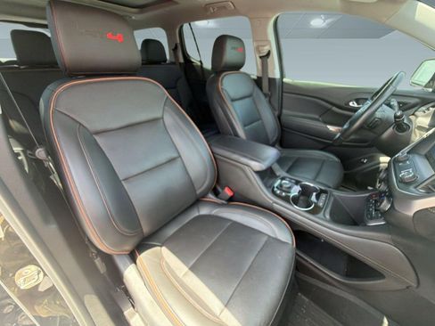 Used 2022 GMC Acadia AT4 w/ Technology Package AWD/4WD image 25