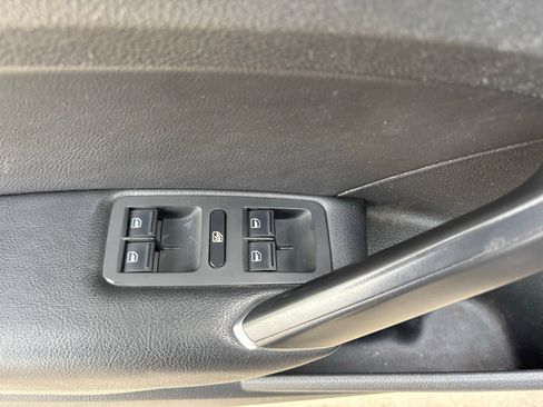 Used 2018 Volkswagen Passat 2.0T SE w/ SE Lighting Package image 14