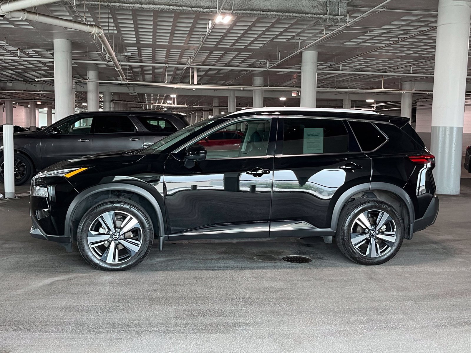 Used 2023 Nissan Rogue SL AWD/4WD image 7
