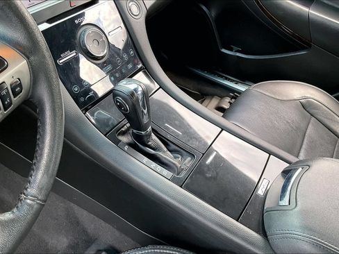 Used 2019 Ford Taurus Limited AWD/4WD image 16