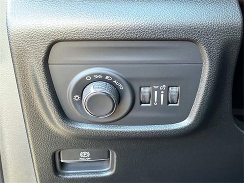 New 2025 Jeep Grand Cherokee Laredo X w/ Luxury Tech Group I image 24