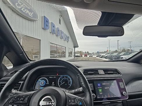 Used 2023 Nissan Leaf SV Plus image 2