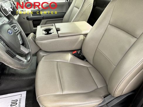 Used 2022 Ford F250 XL w/ Power Equipment Group image 18