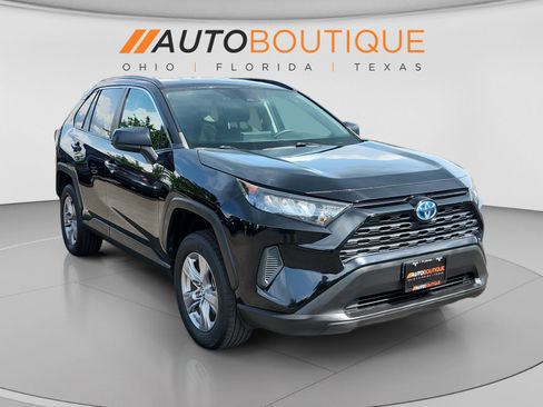Used 2022 Toyota RAV4 LE AWD/4WD image 7
