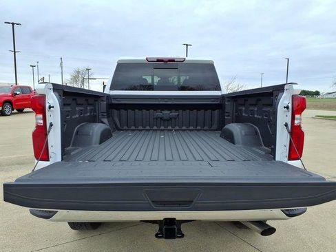 Used 2024 Chevrolet Silverado 2500 LTZ w/ LTZ Convenience Package AWD/4WD image 17
