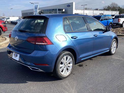 Used 2021 Volkswagen Golf 4-Door image 6