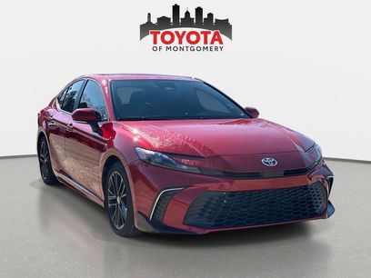 Used 2025 Toyota Camry SE w/ Multimedia Upgrade Package
