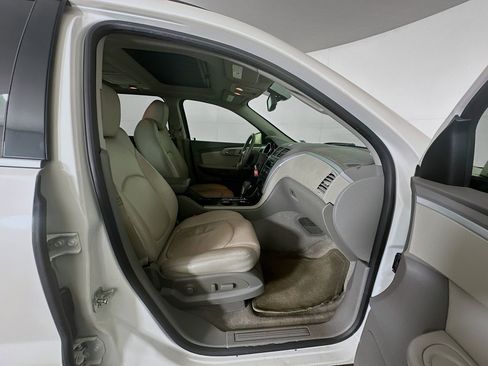 Used 2012 Chevrolet Traverse LT FWD image 33