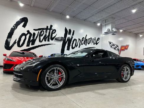 Used 2017 Chevrolet Corvette Stingray Coupe w/ Battery Protection Package image 1