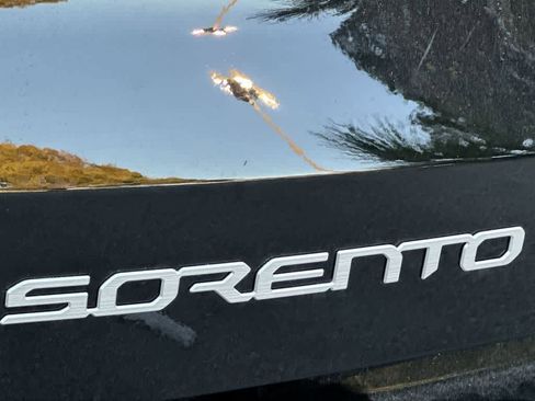 New 2026 Kia Sorento LX image 10