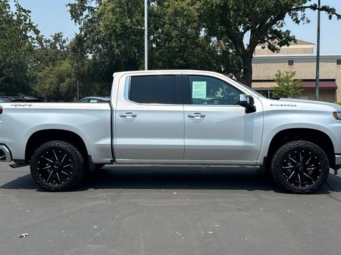 Used 2020 Chevrolet Silverado 1500 LTZ w/ LTZ Plus Package AWD/4WD image 2