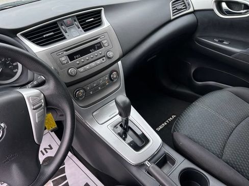 Used 2014 Nissan Sentra SR FWD image 32