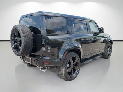 New 2026 Land Rover Defender 110 X-Dynamic SE AWD/4WD image 5