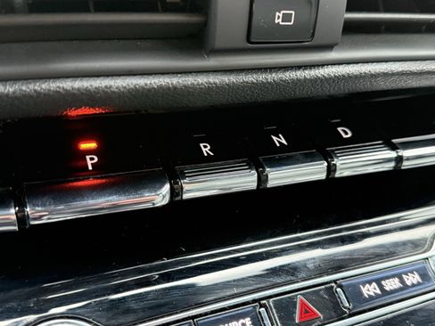 Used 2020 Lincoln Corsair Reserve w/ Equipment Group 201A image 25