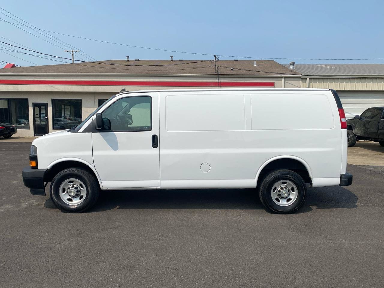 Used 2020 Chevrolet Express 2500 w/ Driver Convenience Package RWD image 15