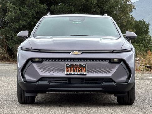 New 2026 Chevrolet Equinox EV LT image 9