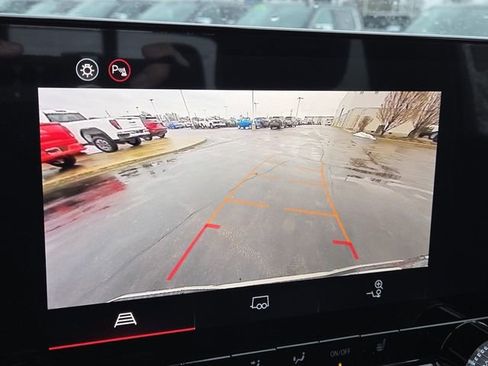 New 2026 GMC Canyon Elevation w/ Convenience Package image 4