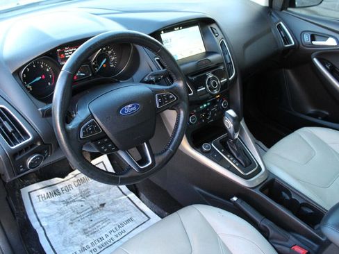 Used 2016 Ford Focus Titanium w/ Exterior Protection Package image 16