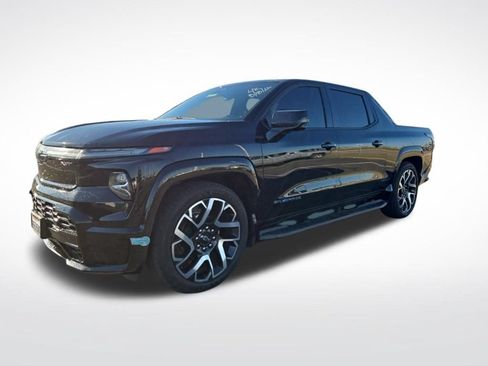 Used 2024 Chevrolet Silverado EV RST AWD/4WD image 9
