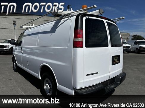 Used 2008 Chevrolet Express 2500 RWD image 4