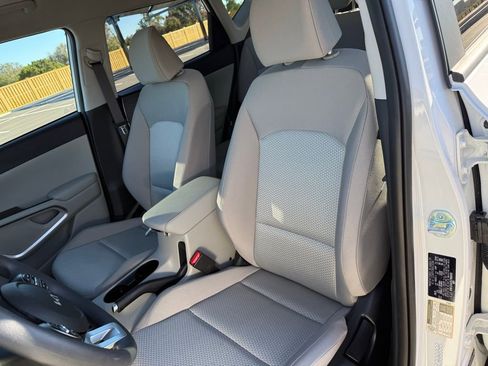 Used 2025 Kia Soul LX w/ LX Technology Package image 14