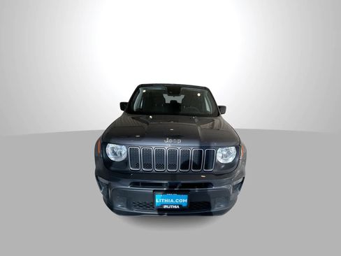 Used 2023 Jeep Renegade Latitude AWD/4WD image 3
