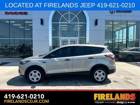 Used 2018 Ford Escape S image 2