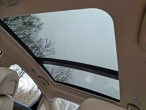 Used 2016 Hyundai Sonata Limited w/ Option Group 04 image 14