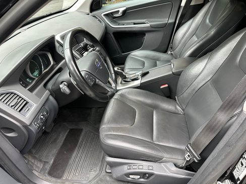 Used 2015 Volvo XC60 T6 Premier Plus image 12