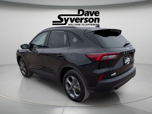 Used 2026 Ford Escape ST-Line w/ Tech Pack #1 AWD/4WD image 3