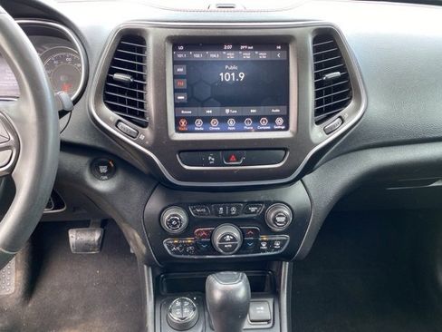 Certified 2020 Jeep Cherokee Trailhawk image 27